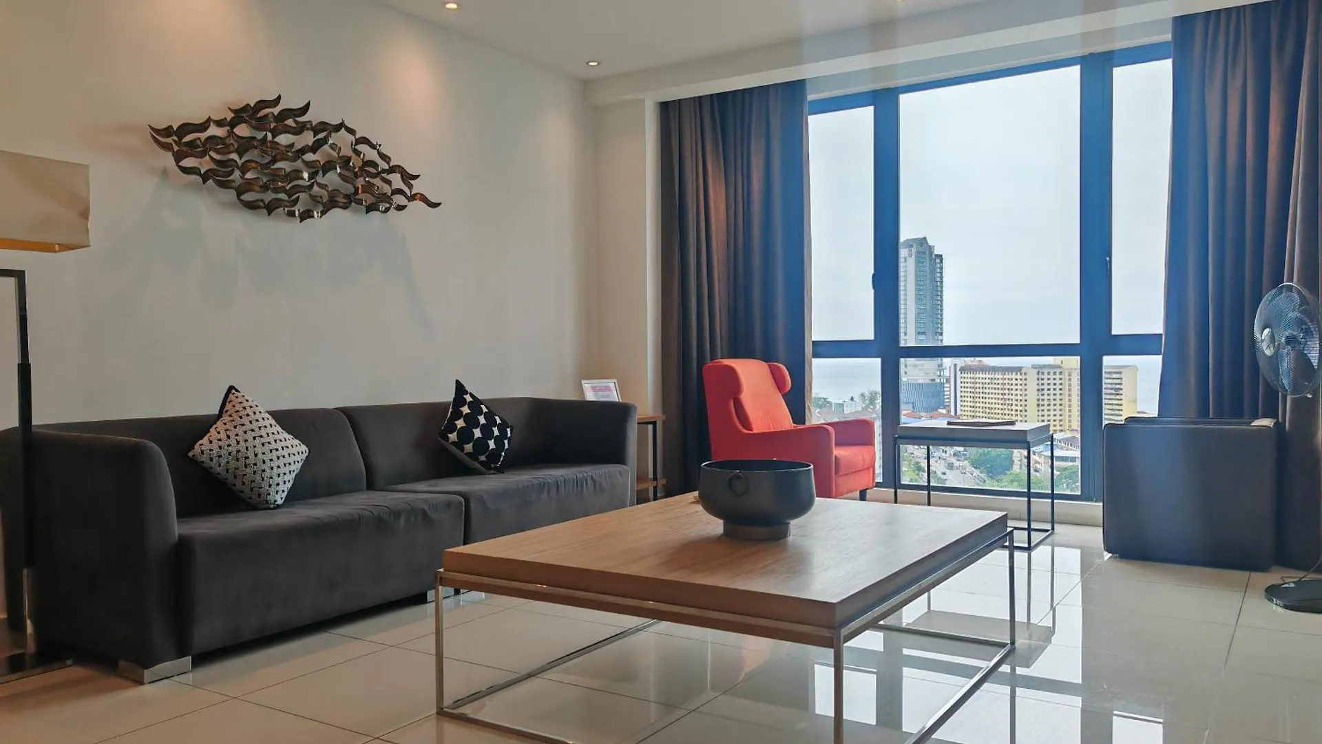 Luxe Romance With Seaview & Bathtub - Jazz Suites By Ocean Luxe Tanjung Tokong