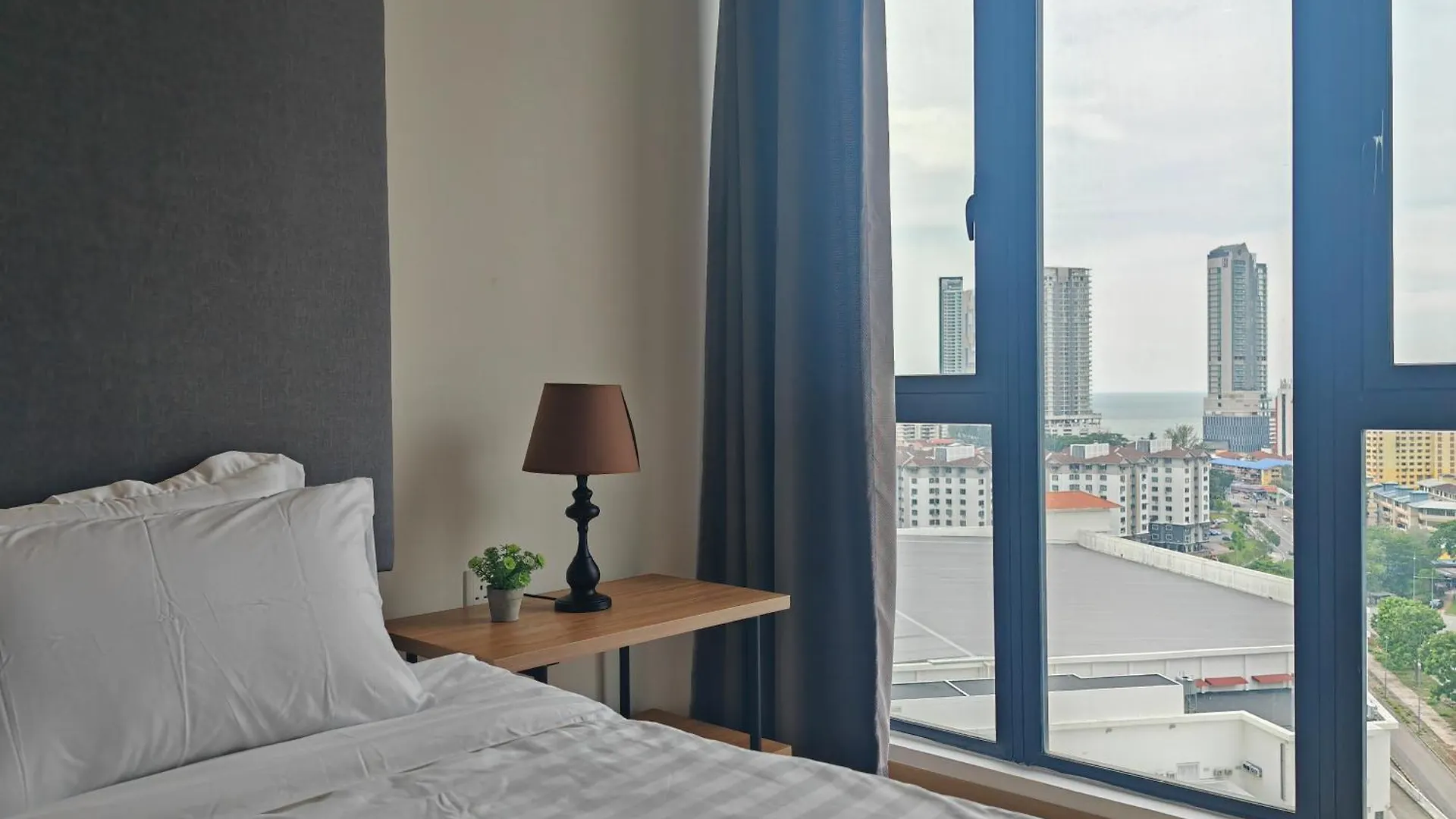 Luxe Romance With Seaview & Bathtub - Jazz Suites By Ocean Luxe Tanjung Tokong Διαμέρισμα